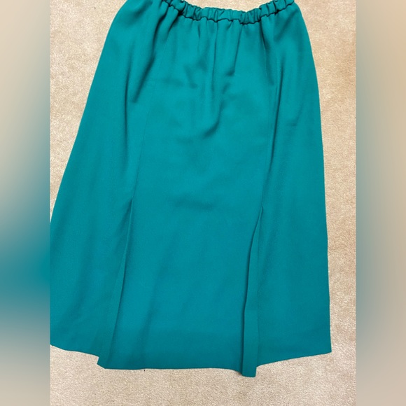 Vintage 1980s Emerald green ladies suit - Picture 9 of 14